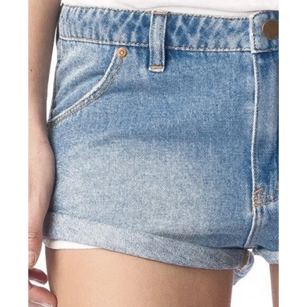 NWT • Rolla’s • Coasters Denim Cuffed Shorts 30